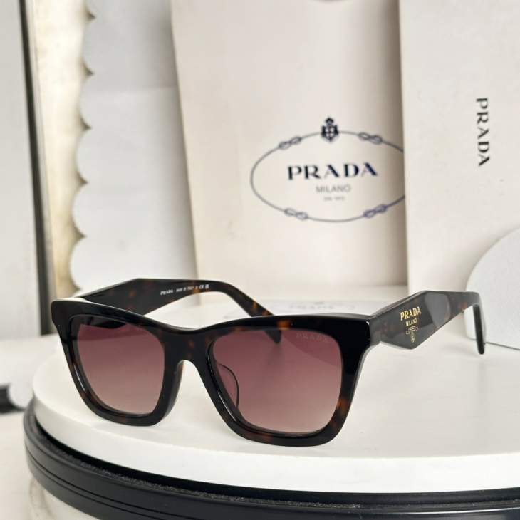 Picture of Prada Sunglasses _SKUfw76012213fw